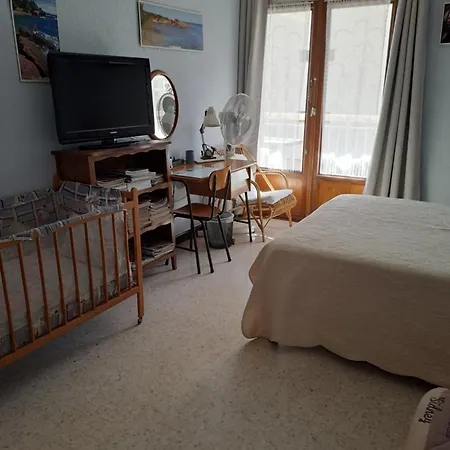 Apartment F3 Clair Et Calme A St Raphael *
